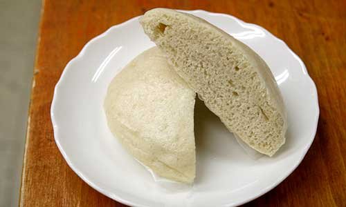 オーサワの玄米蒸しパン、プレーンタイプです。